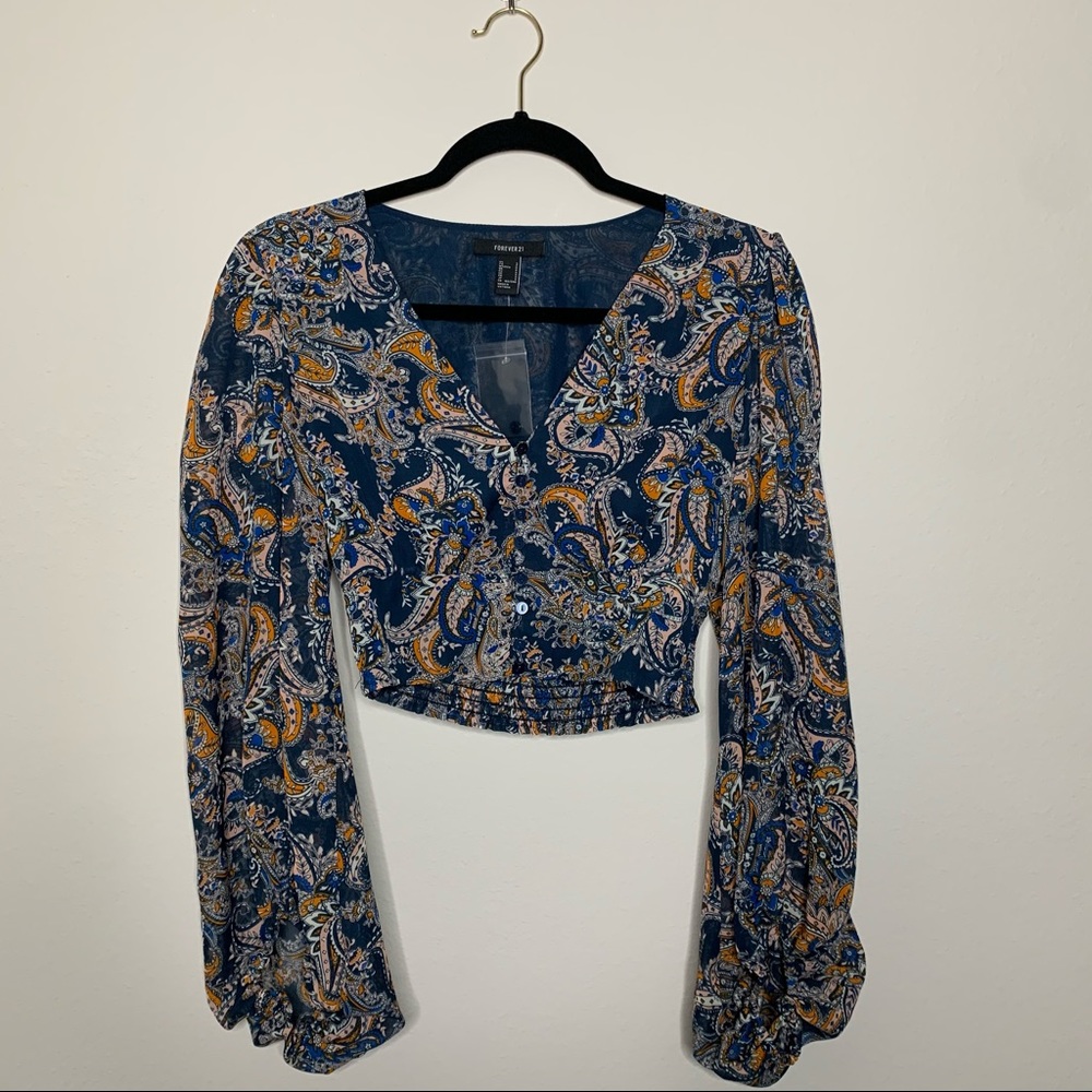 FOREVER 21 Navy Blue floral top with Sheer sleeves